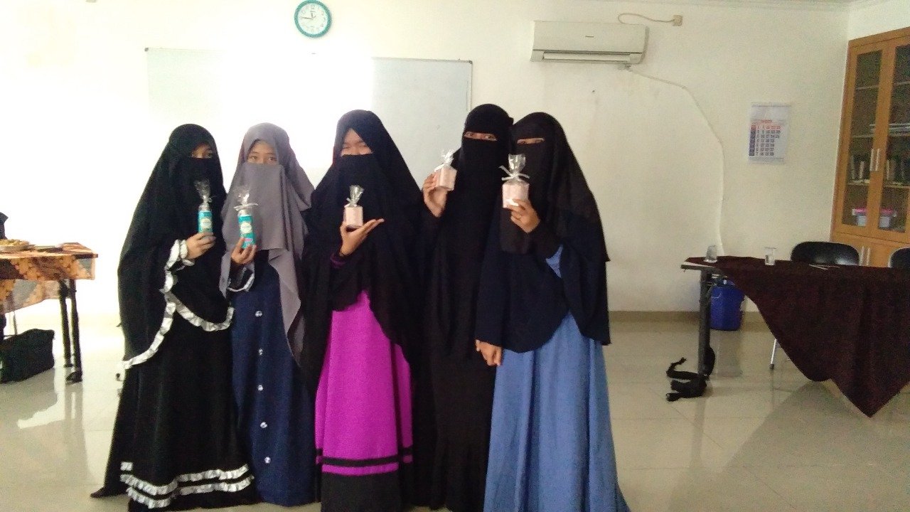 Calon santri Mahir Tahfizh School mengikuti kegiatan belajar